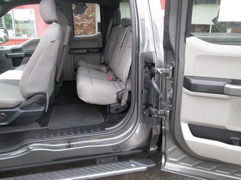Used 2018 Ford F150 XLT w/ Equipment Group 301A Mid RWD image 34