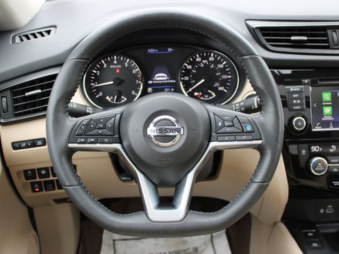 Certified 2020 Nissan Rogue SL w/ Premium Package image 25