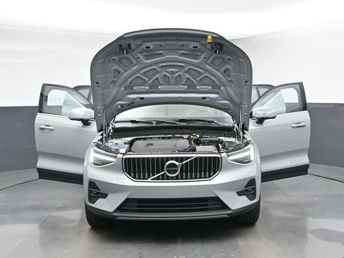 Used 2024 Volvo XC40 B5 Plus w/ Protection Package Premier AWD/4WD image 49