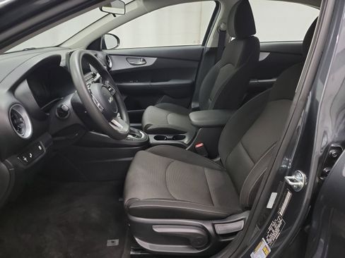 Used 2024 Kia Forte LXS w/ LXS Technology Package image 12