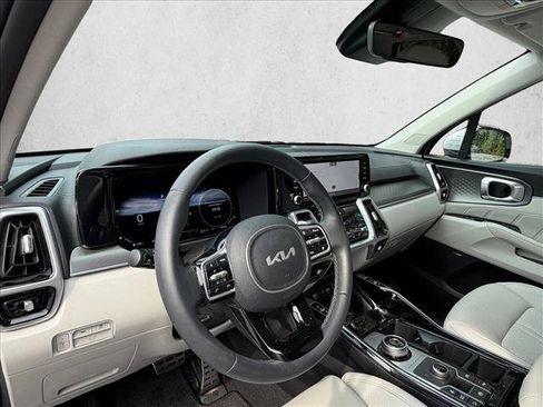Used 2024 Kia Sorento SX Prestige w/ Panoramic Sunroof Package AWD/4WD image 10