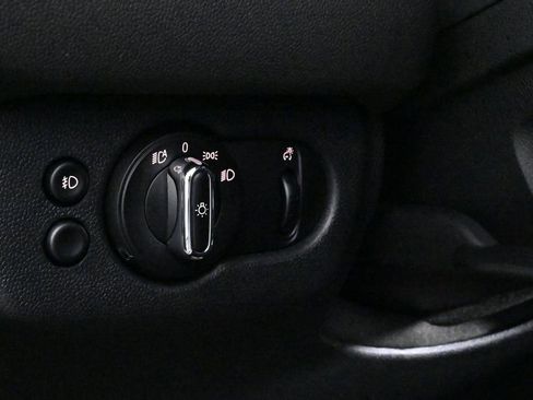 Used 2022 MINI Cooper Clubman S w/ Driver Assistance Package image 23