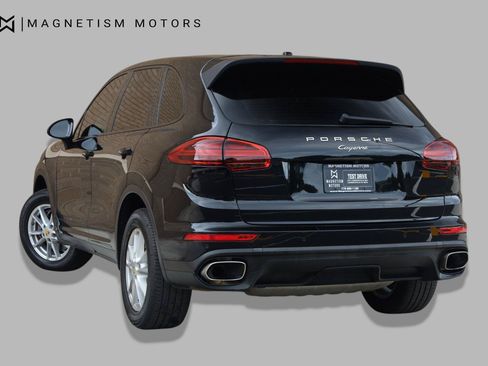 Used 2018 Porsche Cayenne AWD/4WD image 8