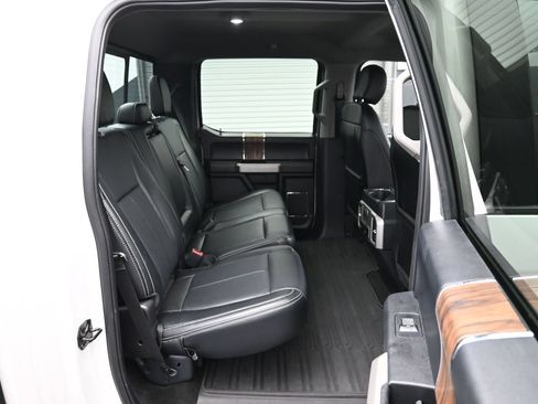 Used 2019 Ford F150 Lariat w/ Trailer Tow Package AWD/4WD image 12