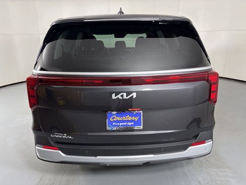 New 2026 Kia Carnival image 7