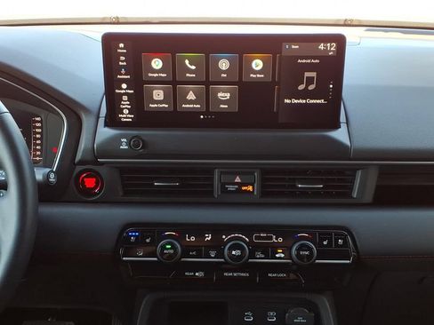 Used 2026 Honda Pilot Black Edition image 16