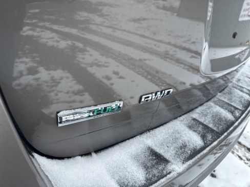 Used 2011 Chevrolet Equinox LTZ image 11