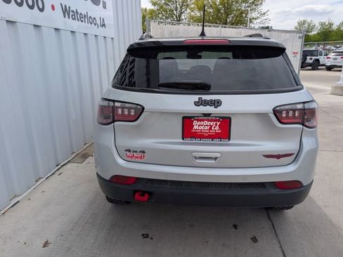 Used 2025 Jeep Compass Trailhawk AWD/4WD image 21