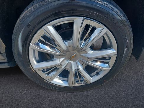 Used 2021 Chevrolet Tahoe High Country w/ Premium Package 2 AWD/4WD image 27