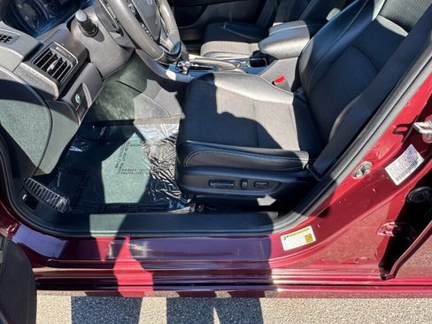 Used 2017 Honda Accord Sport image 15