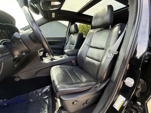 Used 2019 Jeep Grand Cherokee Limited w/ Luxury Group II AWD/4WD image 13
