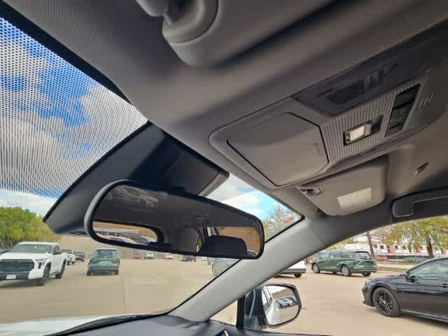 Used 2025 Toyota RAV4 LE AWD/4WD image 26