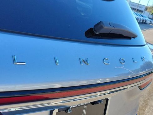 Used 2020 Lincoln Corsair FWD w/ Equipment Group 101A image 10