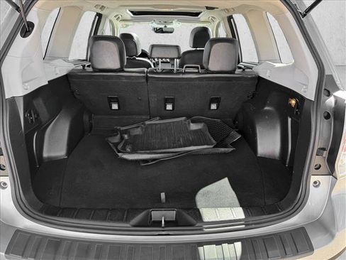 Used 2017 Subaru Forester 2.0XT Touring AWD/4WD image 7
