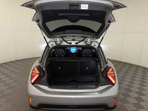 Certified 2025 MINI Cooper S image 19