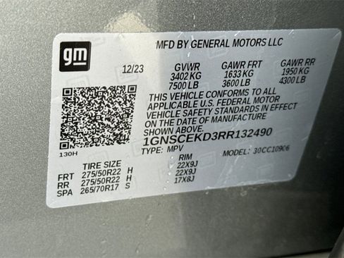 Used 2024 Chevrolet Suburban RST image 43