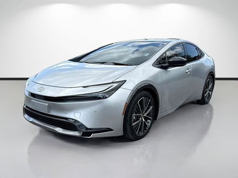 Used 2024 Toyota Prius Limited image 7