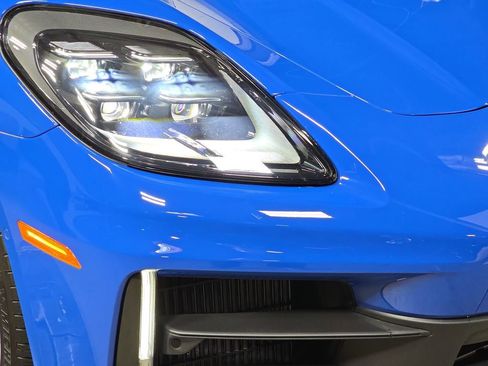 Used 2025 Porsche Panamera 4 E-Hybrid image 12