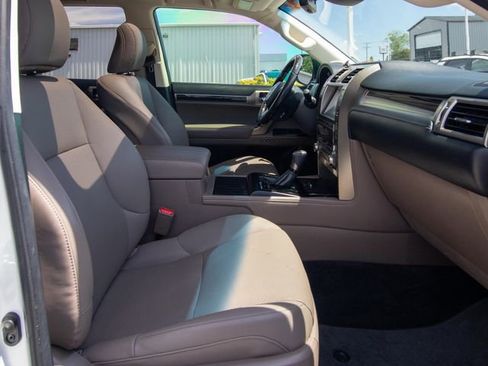 Used 2020 Lexus GX 460 Premium AWD/4WD image 18