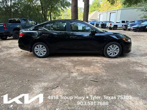 Used 2024 Nissan Sentra S FWD image 11