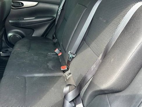 Used 2019 Nissan Rogue Sport S w/ Appearance Package FWD image 9