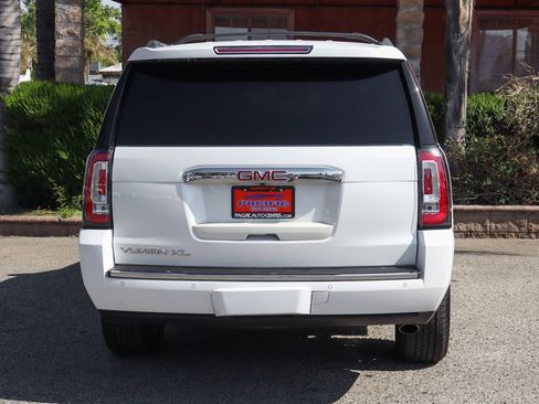 Used 2019 GMC Yukon XL Denali w/ Open Road Package AWD/4WD image 7