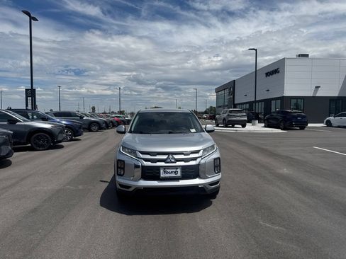 Used 2025 Mitsubishi Outlander Sport ES AWD/4WD image 2