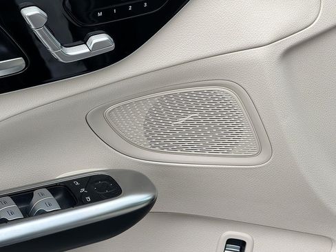 Used 2024 Mercedes-Benz C 300 Sedan image 20