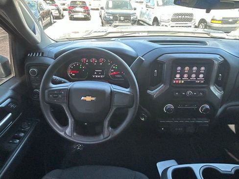 Used 2025 Chevrolet Silverado 2500 Custom w/ Custom Convenience Package image 16