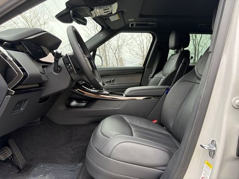 New 2026 Land Rover Range Rover Sport SE AWD/4WD image 11