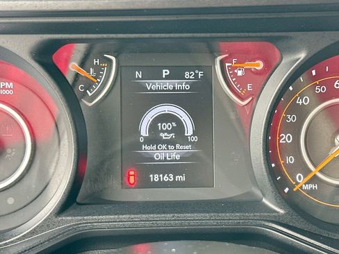 Used 2025 Jeep Wrangler Unlimited Sport image 13