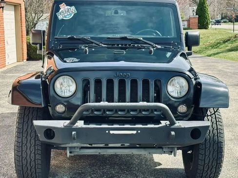 Used 2016 Jeep Wrangler Unlimited Sahara AWD/4WD image 11