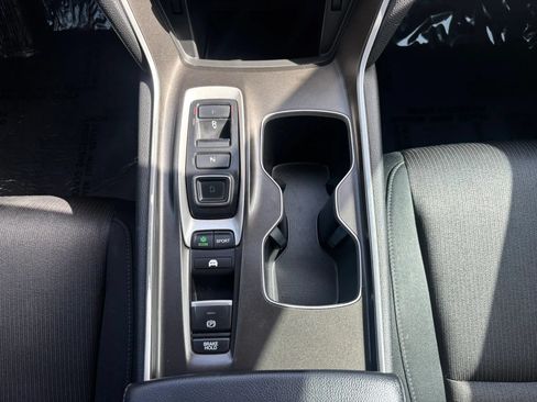 Used 2018 Honda Accord Hybrid image 33