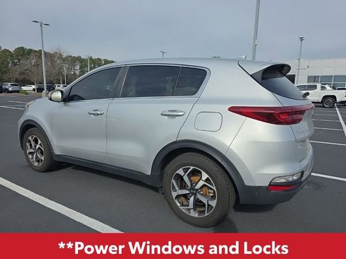 Used 2020 Kia Sportage LX image 5