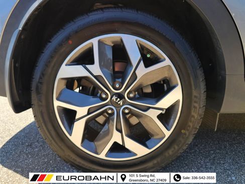 Used 2021 Kia Sportage EX FWD image 28