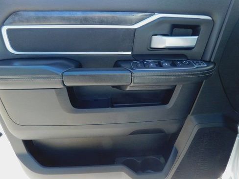 Used 2024 RAM 3500 Big Horn image 7