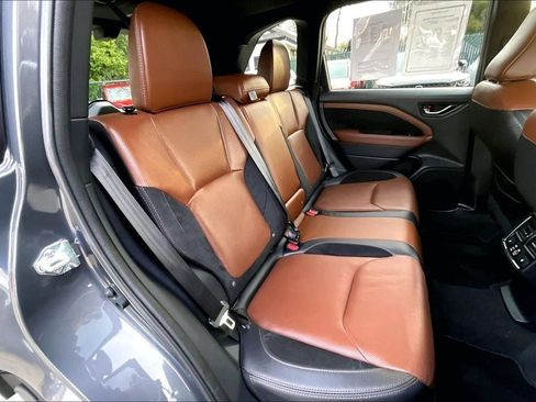 Used 2025 Subaru Forester Touring image 20