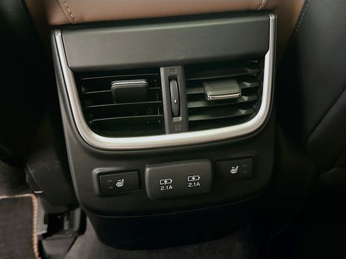 Used 2021 Subaru Outback Touring XT AWD/4WD image 29