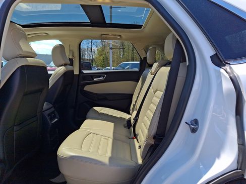 Certified 2023 Ford Edge SEL w/ Convenience Package AWD/4WD image 10