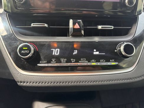 Used 2020 Toyota Corolla SE FWD image 20