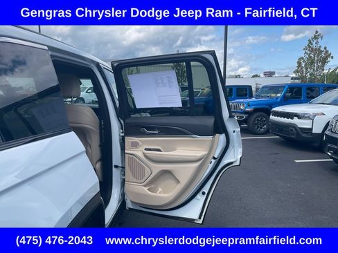 Used 2022 Jeep Grand Cherokee Limited 4xe AWD/4WD image 25