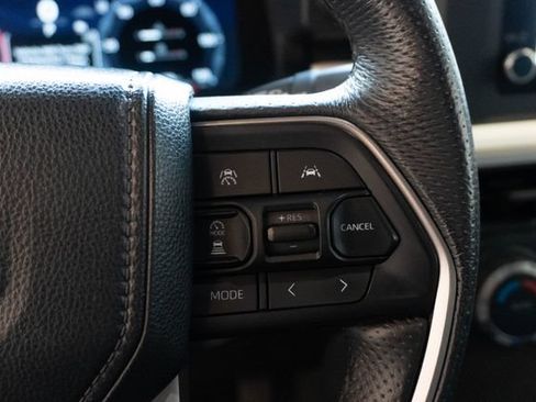 Used 2024 Toyota Tacoma TRD Off-Road AWD/4WD image 23