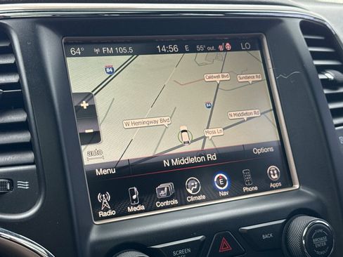 Used 2015 Jeep Grand Cherokee Overland w/ Advanced Technology Group AWD/4WD image 19