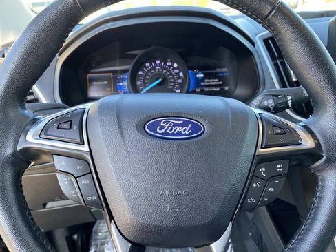 Used 2024 Ford Edge SEL image 12