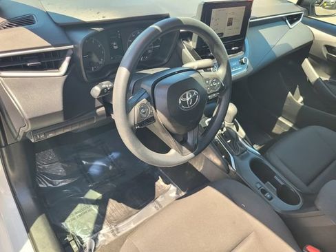 Used 2023 Toyota Corolla LE FWD image 12