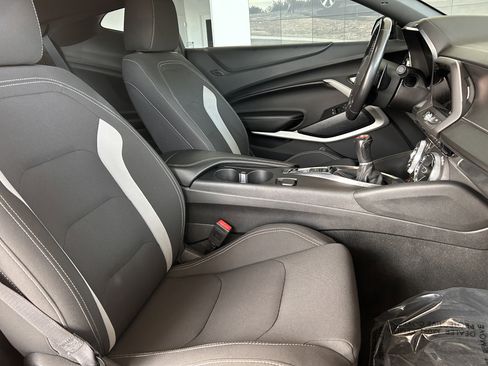 Used 2018 Chevrolet Camaro SS image 25