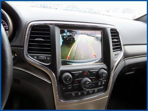 Certified 2017 Jeep Grand Cherokee Limited image 16