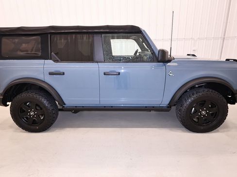 Certified 2022 Ford Bronco Black Diamond AWD/4WD image 2