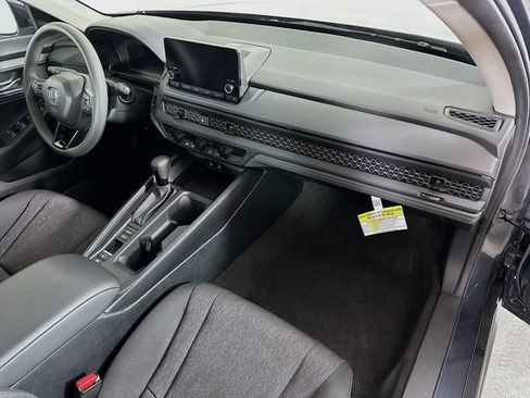 Certified 2025 Honda Accord LX image 30
