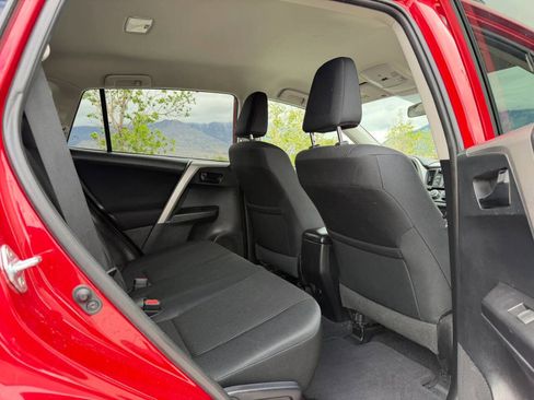 Used 2016 Toyota RAV4 LE AWD/4WD image 15